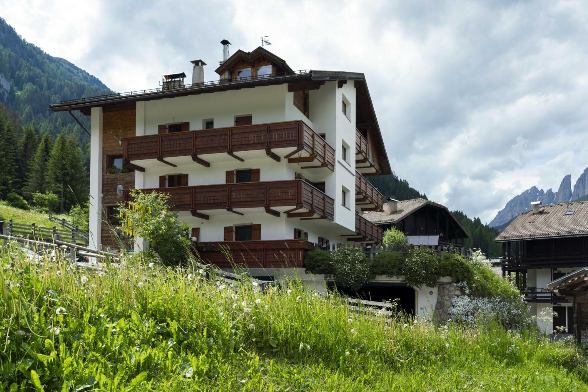 Apartment Cesa Al Bosch Alba di Canazei